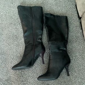 Excellent condition Chinese laundry knee boots